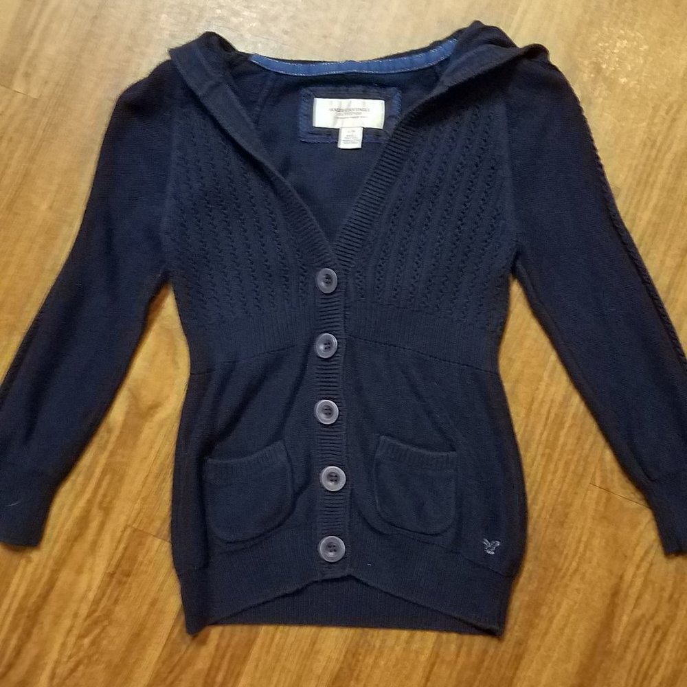 American Eagle sweater size small / petite